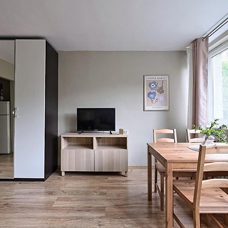 Urbannest - Cozy Studio - Bagno 7 Warsaw Ngoại thất bức ảnh